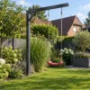 Einarm-Schaukel einbetonieren: Ablauf und Planung – realistische Swingly Einarm-Schaukel im Garten